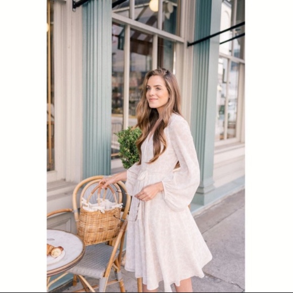 ISO โ๏ธ GAL MEETS GLAM Esther dress, sz 4 - Picture 2 of 3